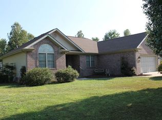 1640 Creekview Dr, Paducah, KY 42003