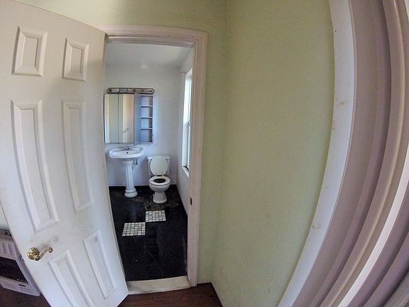 common half bath lower level