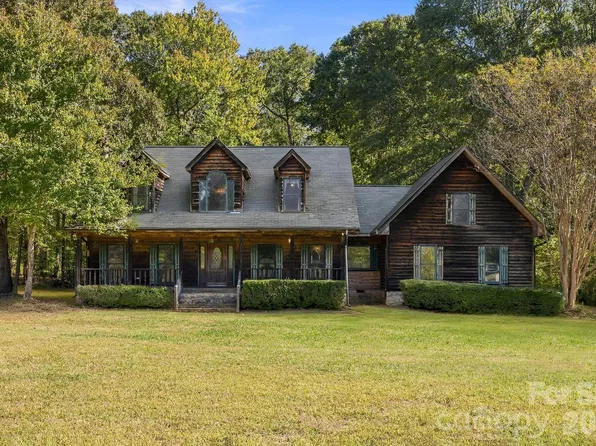 1130 Beamguard Rd, Clover, SC 29710