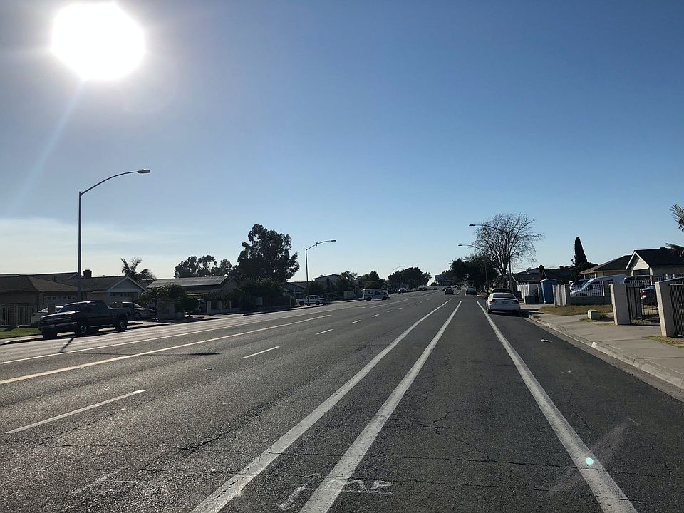 2nd image of 7558 Skyline Dr