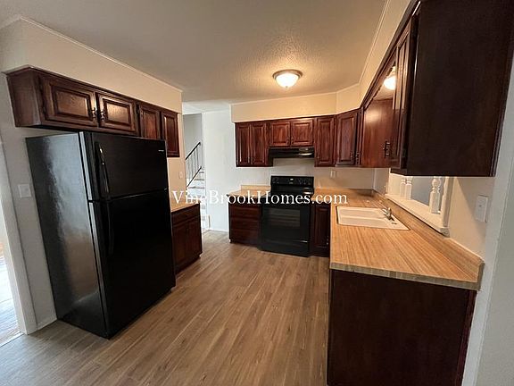 3rd image of 9310 Fairwood Dr