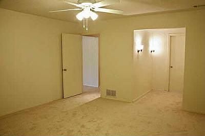 4th image of 522 Towne Pl