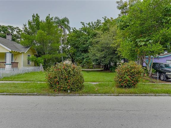 3rd image of 1045 Melrose Ave S