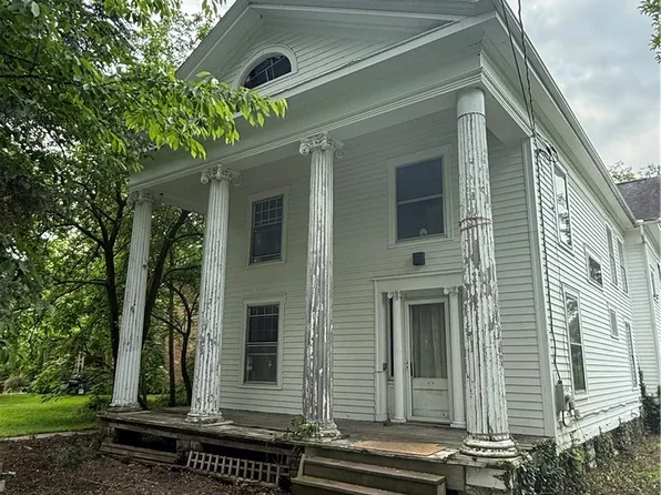 227 Fall St, Seneca Falls, NY 13148