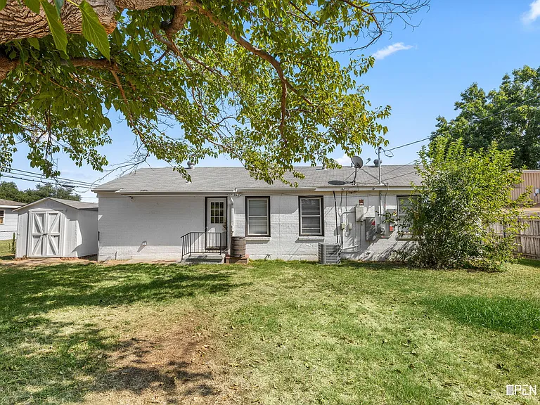 4300 Boren Ave — Photo 3