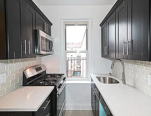 Rented by SW Queens Mezzanine | media 15