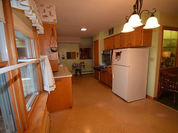 5th image of 11739 W Woodside Dr