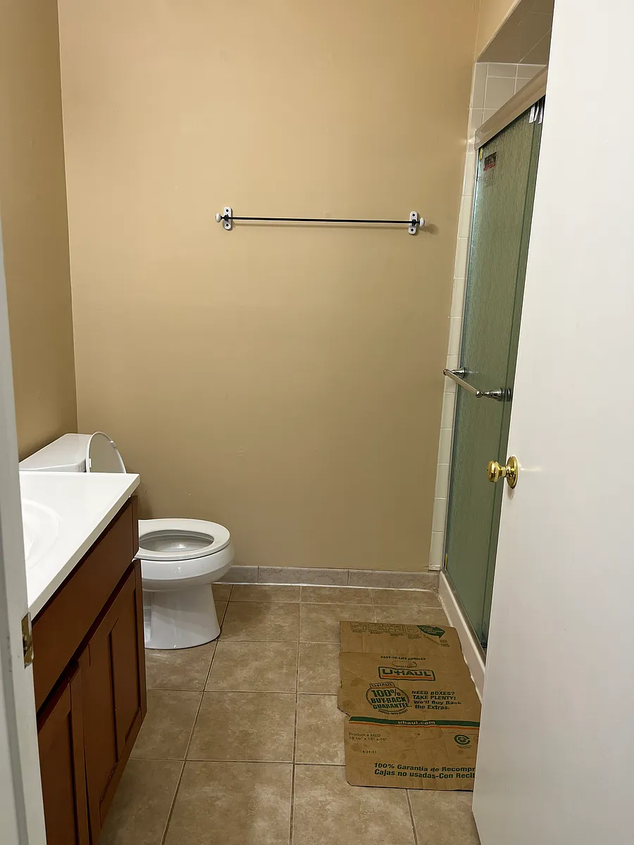 Building Photo - 207 Green Hollow Dr #207