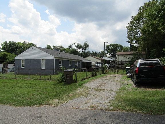 5th image of 2717 Hartford Dr