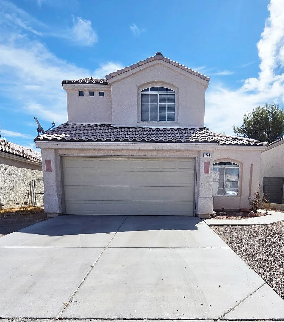 3-Bedroom Home Near Summerlin with 3 Full Baths & 2-Car Garage — Photo 2