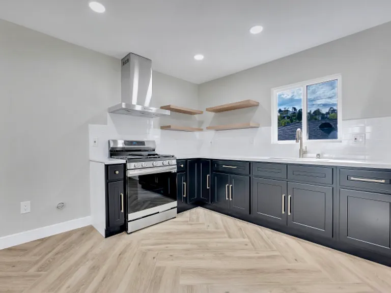 1223 N Avenue 45 — Photo 1