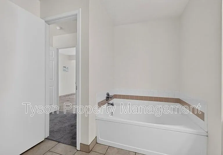 6126 Costa Brava Ave NW — Photo 17