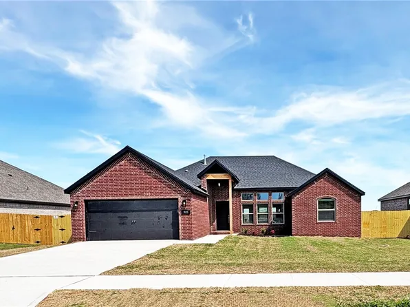 905 W Carley Dr, Siloam Springs, AR 72761