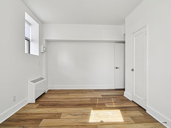 4th image of 20-40 Seagirt Blvd #1G