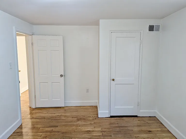 111 Gladeside Ave #1 — Photo 10