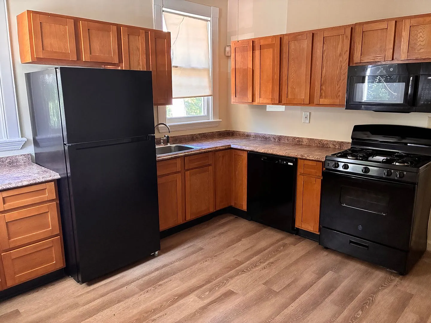 Avl NOW - No Fee! Spacious 3BR near Cleveland Circle w/d in unit! — Photo 1