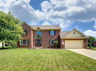 473 Maple Springs Dr, Centerville, OH 45458