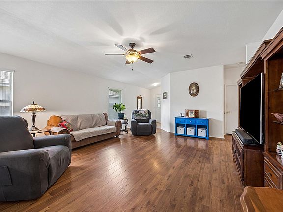 5th image of 116 Quail Hollow Dr