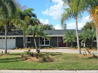 2715 Tangelo Dr, Sarasota, FL 34239