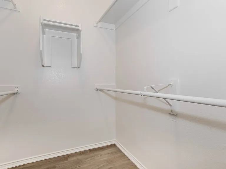 7528 Lazy Spur Blvd — Photo 12