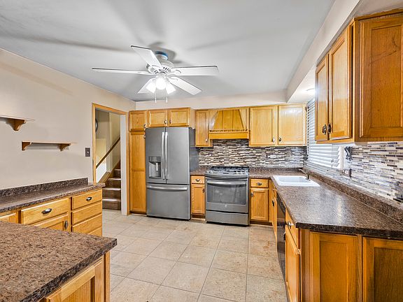 3rd image of 150 Terrace Dr