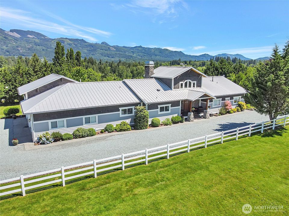 1st image of 15892 Larson Lane