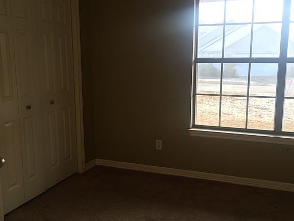5th image of 2060 E Stanwyk Dr