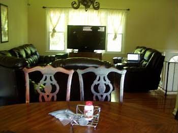 2nd image of 4 Knollwood Dr