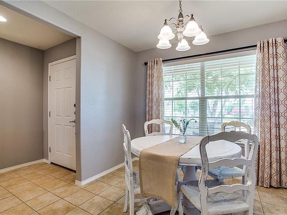 3rd image of 15940 Avenel Way