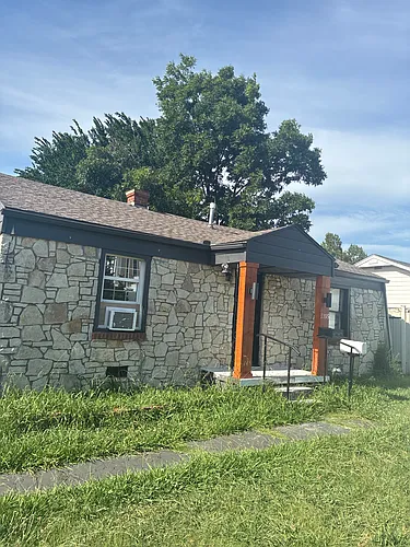 1109 SW 41st St Photo 1