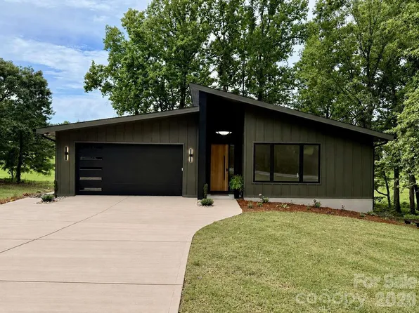 291 Falls Ave, Granite Falls, NC 28630