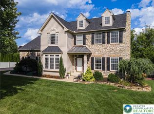 4311 Shadowstone Dr, Easton, PA 18040