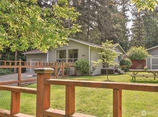 6311 Pineridge Lane, Clinton, WA 98236