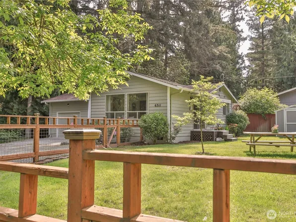 6311 Pineridge Lane, Clinton, WA 98236