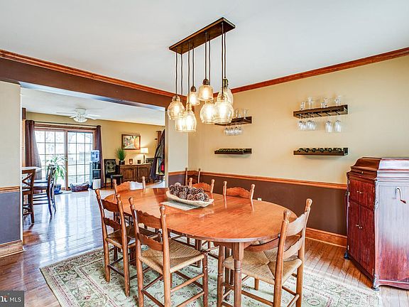 3rd image of 7339 Woodstone Ct