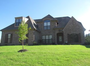 6307 Bending River Rd, Memphis, TN 38135