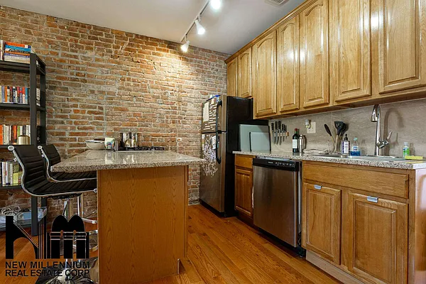 Rented by NMRE | media 22