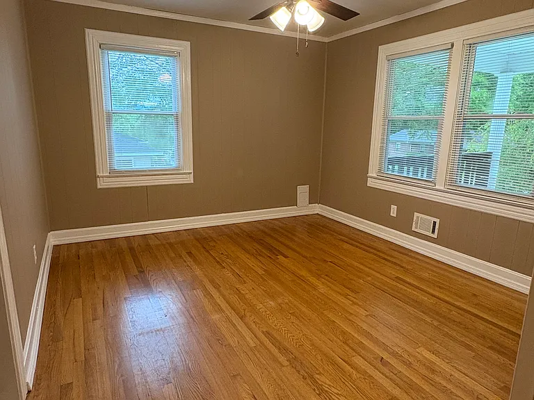 138 Duff Dr — Photo 8