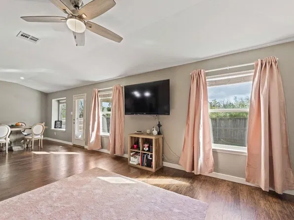 3933 Rolling Canyon Trl, Round Rock, TX 78681