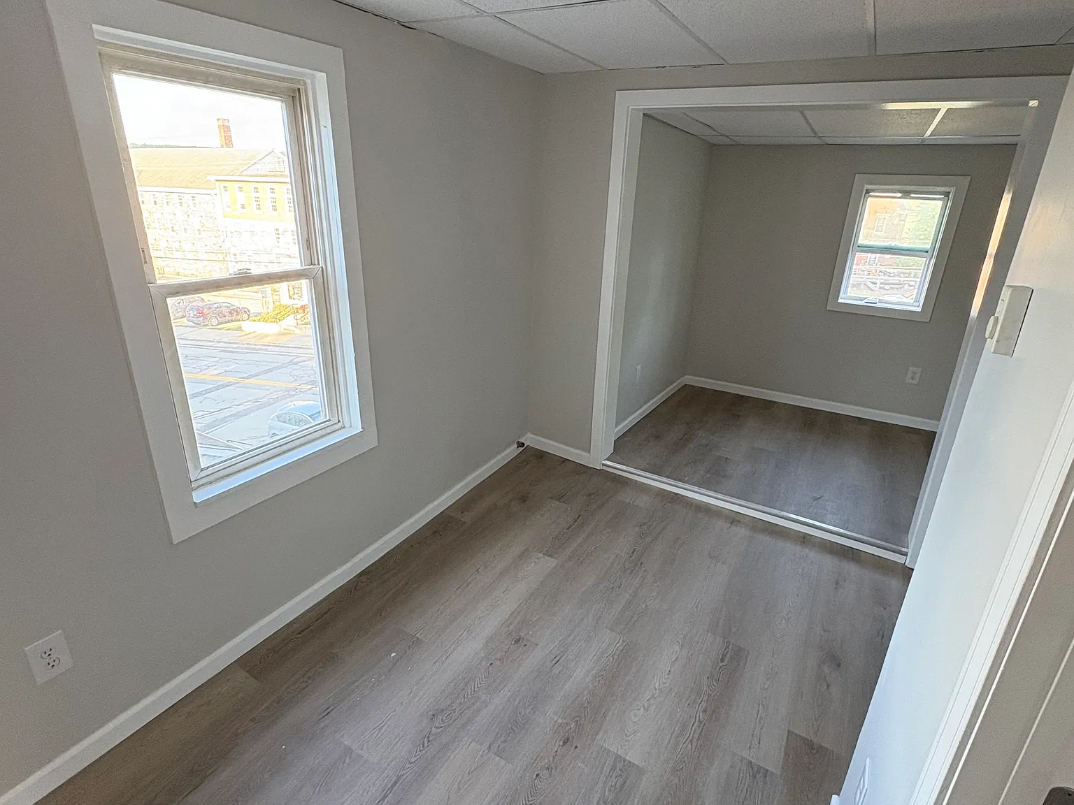 2 bed, 800 sqft, $1,900 — Photo 2