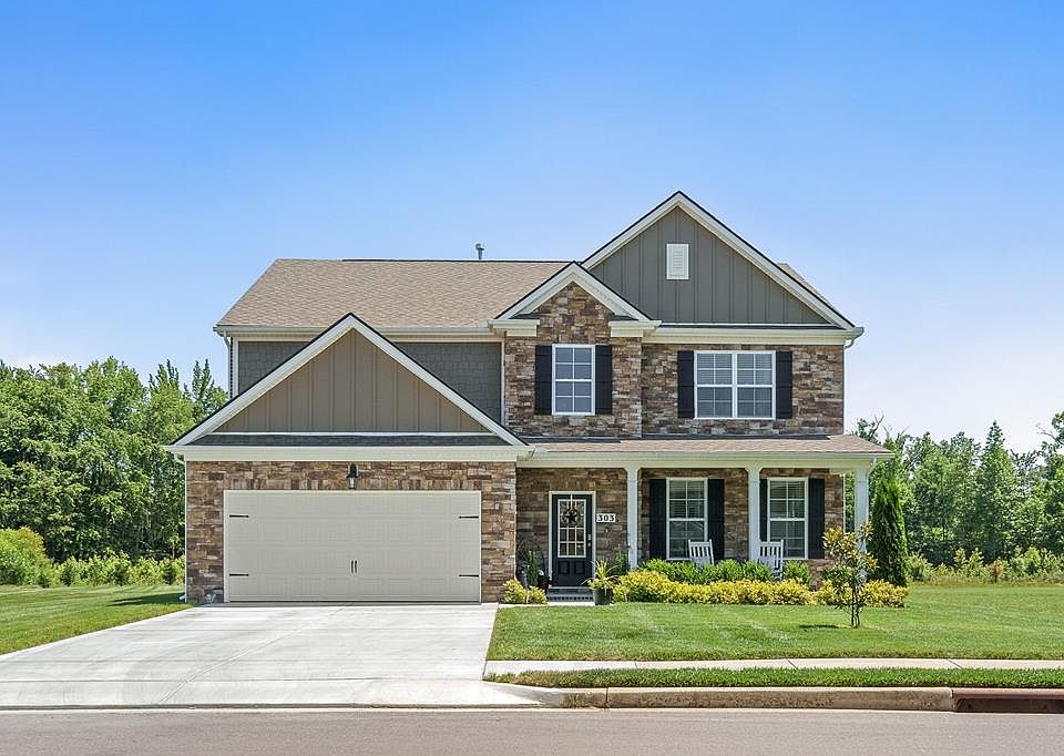 1st image of 303 Greymoor Ln