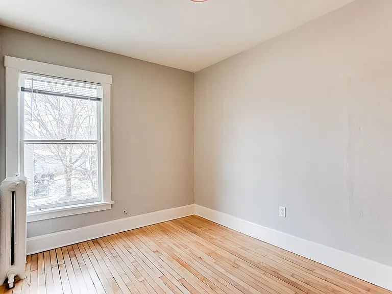 424 Smith — Photo 27