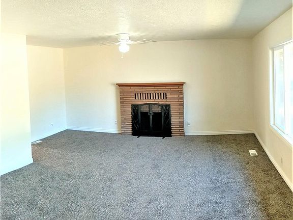 5th image of 313 Latona St
