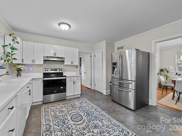 5212 Pine Dr — Photo 10