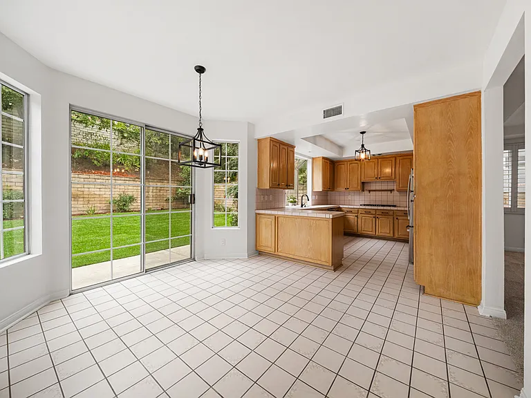 Eat-In Kitchen Area