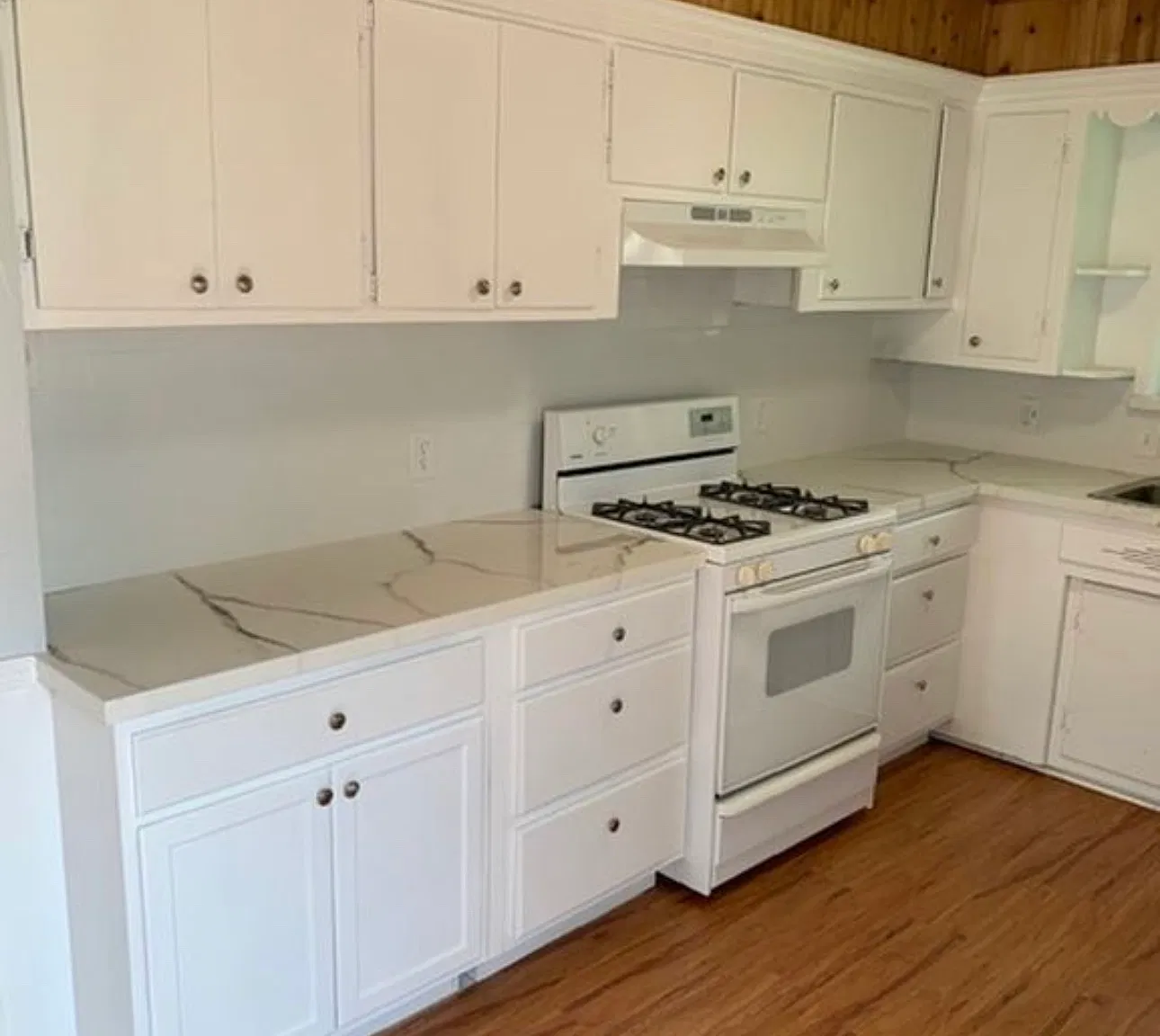 3 bed, 1080 sqft, $1,330 — Photo 2