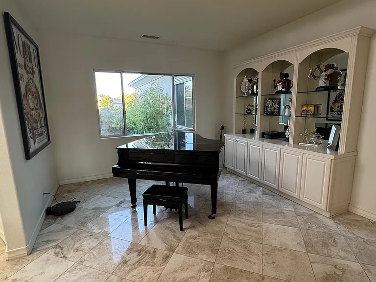 5 Chopin Ct — Photo 6