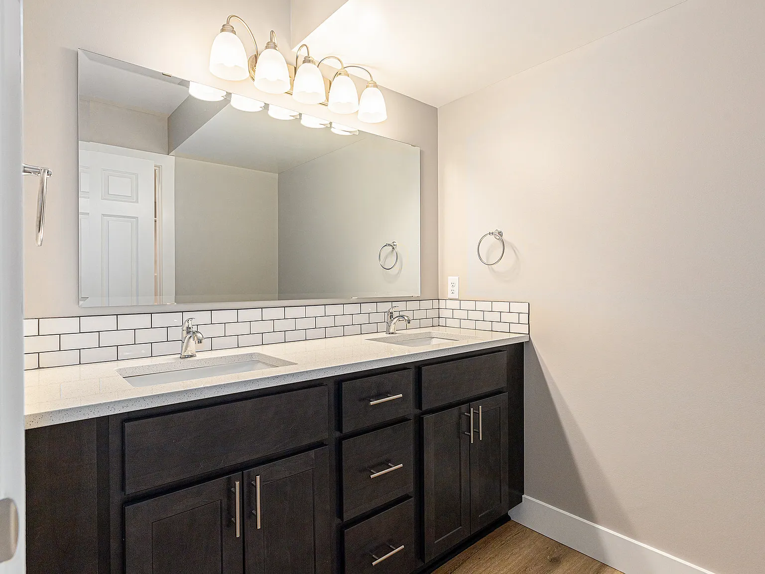 4 bed, 2.5 bath, 1980 sqft, $2,150 — Photo 4