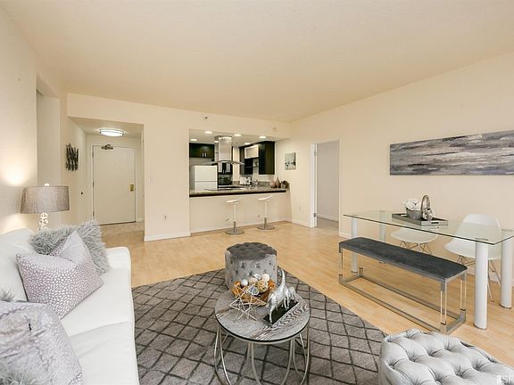 4th image of 201 Harrison St APT 303