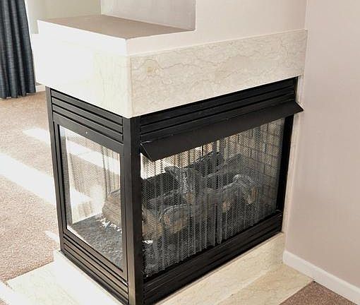 livingroom fireplace